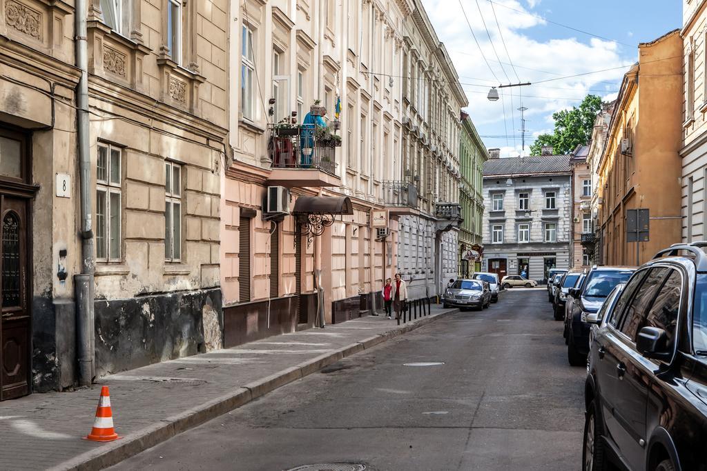 Modern 2Br Apartment In Central Lviv Extérieur photo