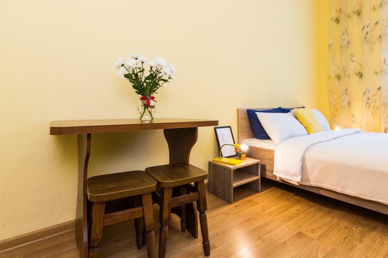 Modern 2Br Apartment In Central Lviv Extérieur photo